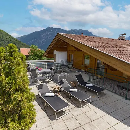 福图纳公寓酒店 *